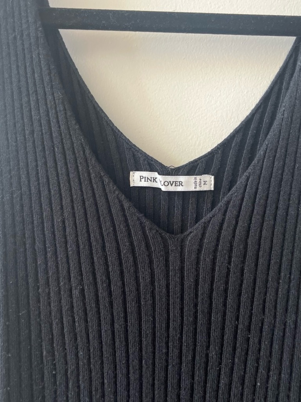 Pink Clover Black Ribbed V-Neck Tank - Picture 2 of 3